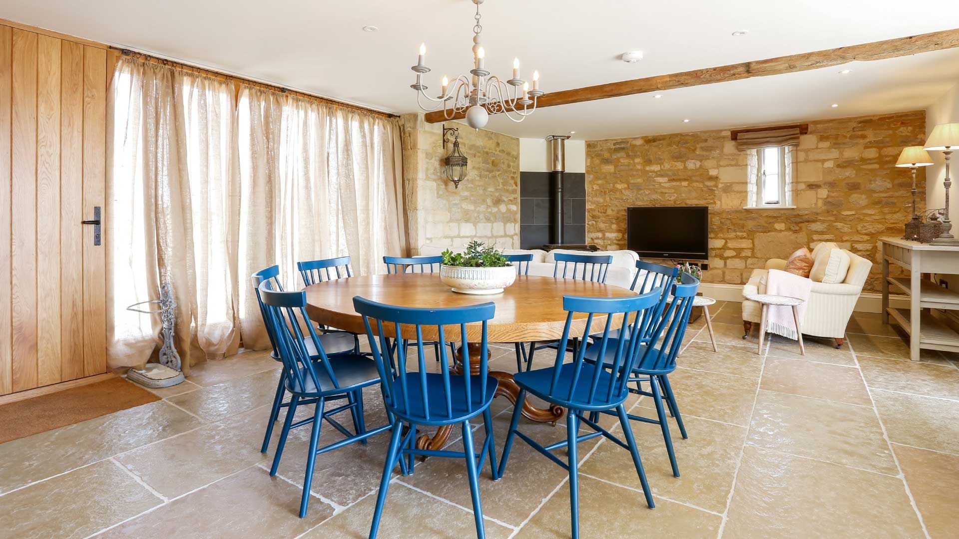 Jaipur Umbrian limestone tiles